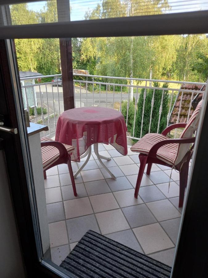 Cafe Und Pension Ringer Vilseck Екстериор снимка