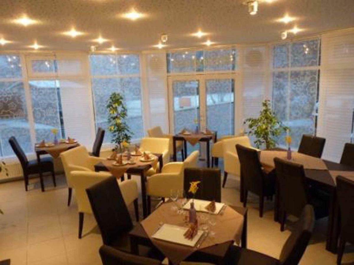 Cafe Und Pension Ringer Vilseck Екстериор снимка